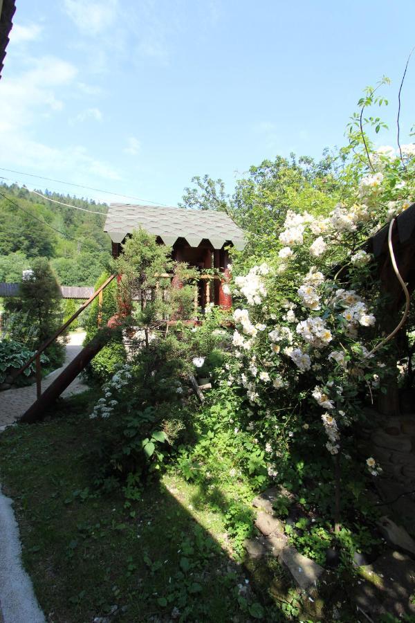 Котедж "Явірник" Tatariv Exterior photo